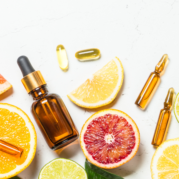 Anti-Aging Benefits of Vitamin C and Retinol